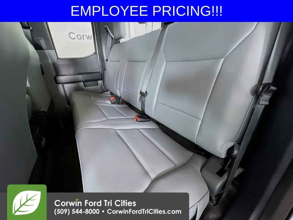 New 2026 Oxford White Ford XL image 24