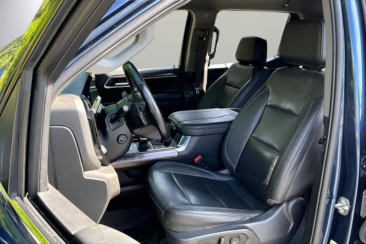 Used 2023 Blue Chevrolet LTZ image 21
