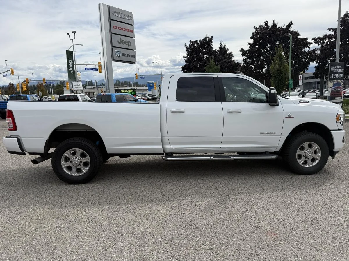 Used 2023 White RAM Big Horn image 8