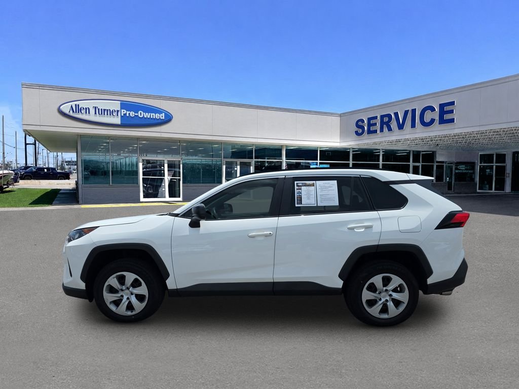 Used 2021 Super White Toyota LE image 5