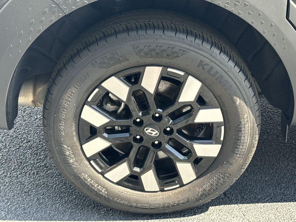New 2026 Black Hyundai SEL FWD image 17
