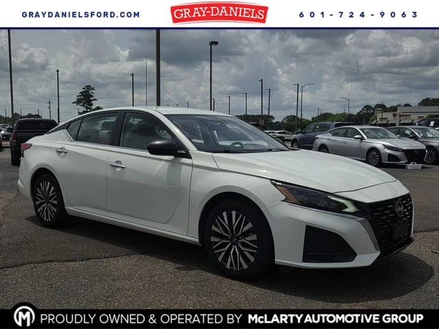 2025 Nissan Altima 2.5 SV's photo