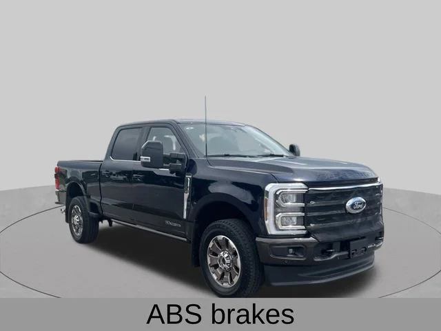 Used 2025 Gray Ford King Ranch image 9