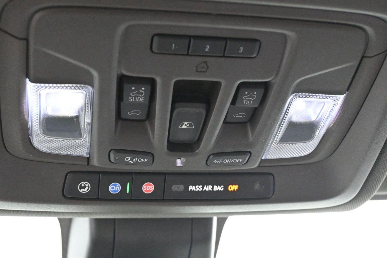 Used 2019 Summit White GMC SLT image 28
