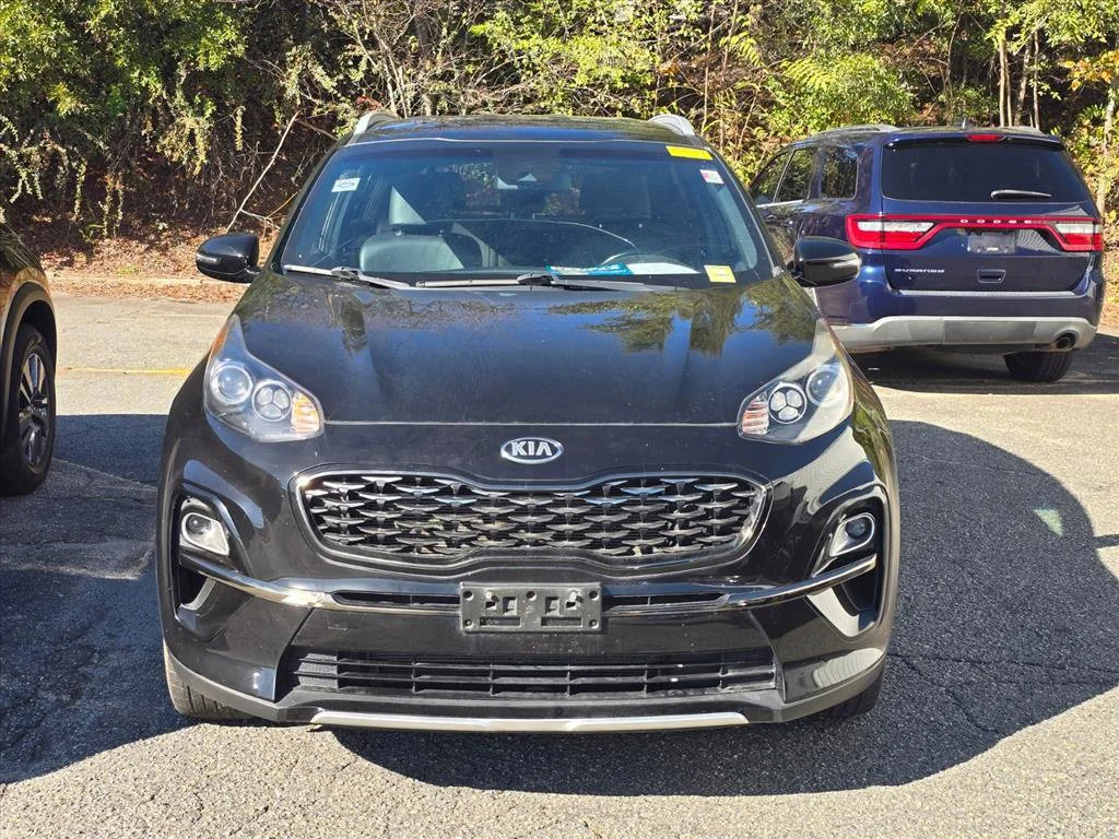 Used 2021 Red Kia S image 8