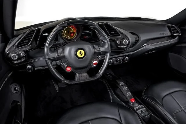 Certified Used 2018 Bianco Avus Ferrari  image 5