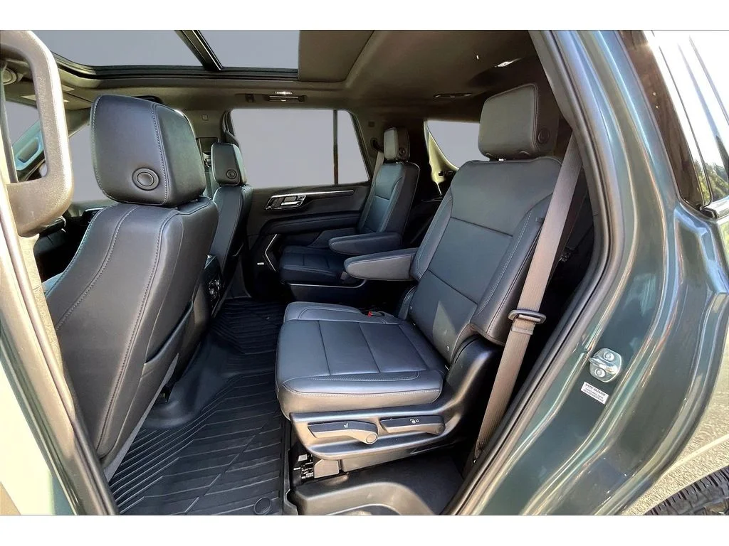 Used 2025 Cypress Gray Chevrolet Z71 image 18