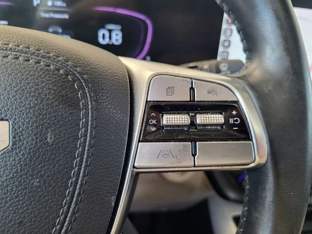 Certified Used 2024 White Kia S image 19