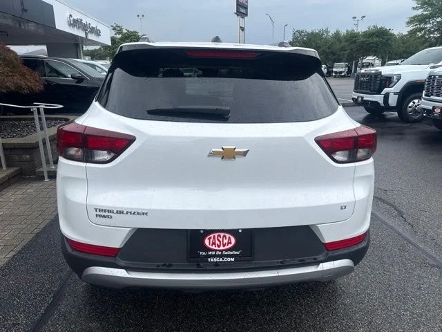 Used 2026 White Chevrolet LT image 6