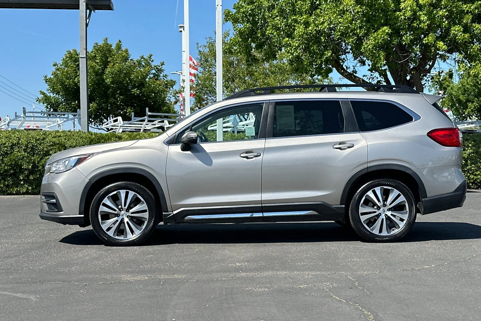 Used 2019 Tungsten Metallic Subaru Limited image 7