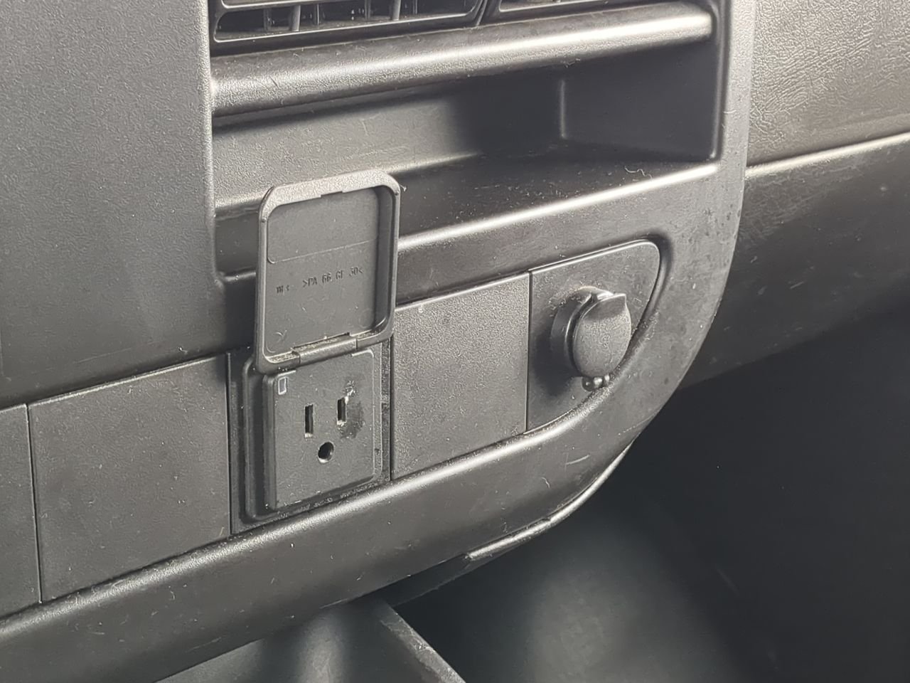 2024 GMC Savana Cargo Work Van - Photo 48