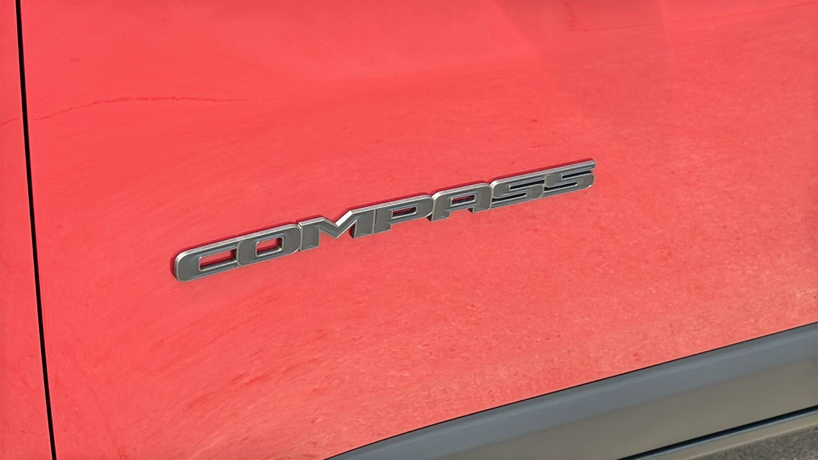 New 2026 Red Hot Pearlcoat Jeep Latitude image 6