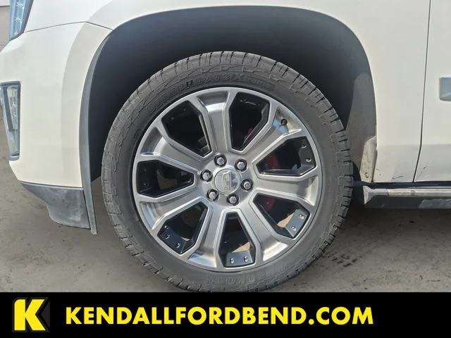 Used 2016 Crystal White Cadillac Premium image 9