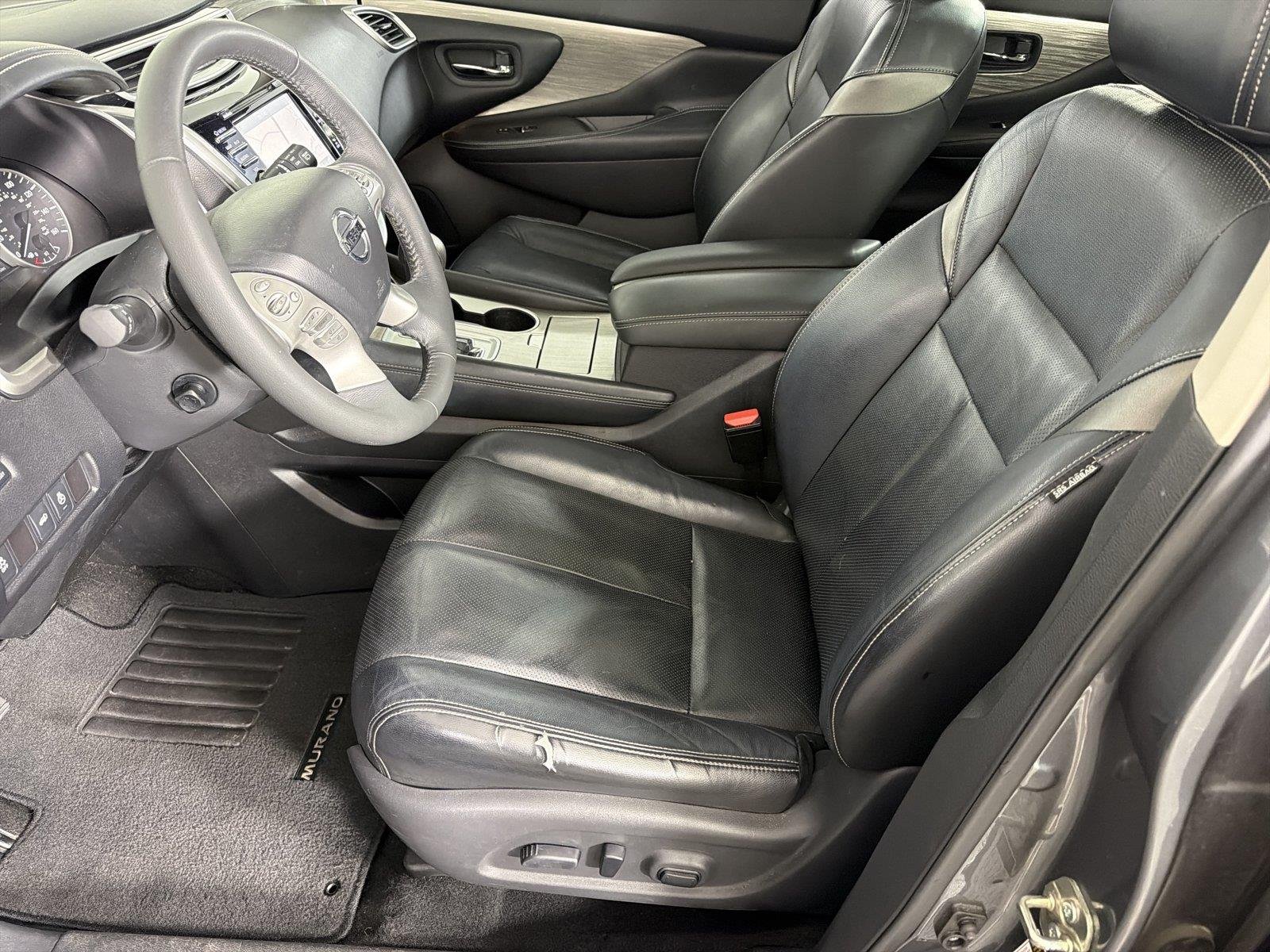Used 2015 Gray Nissan Platinum image 12