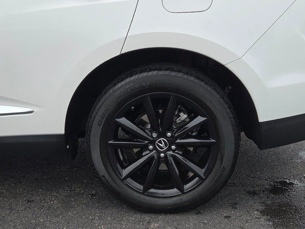 Used 2023 White Acura Base image 15