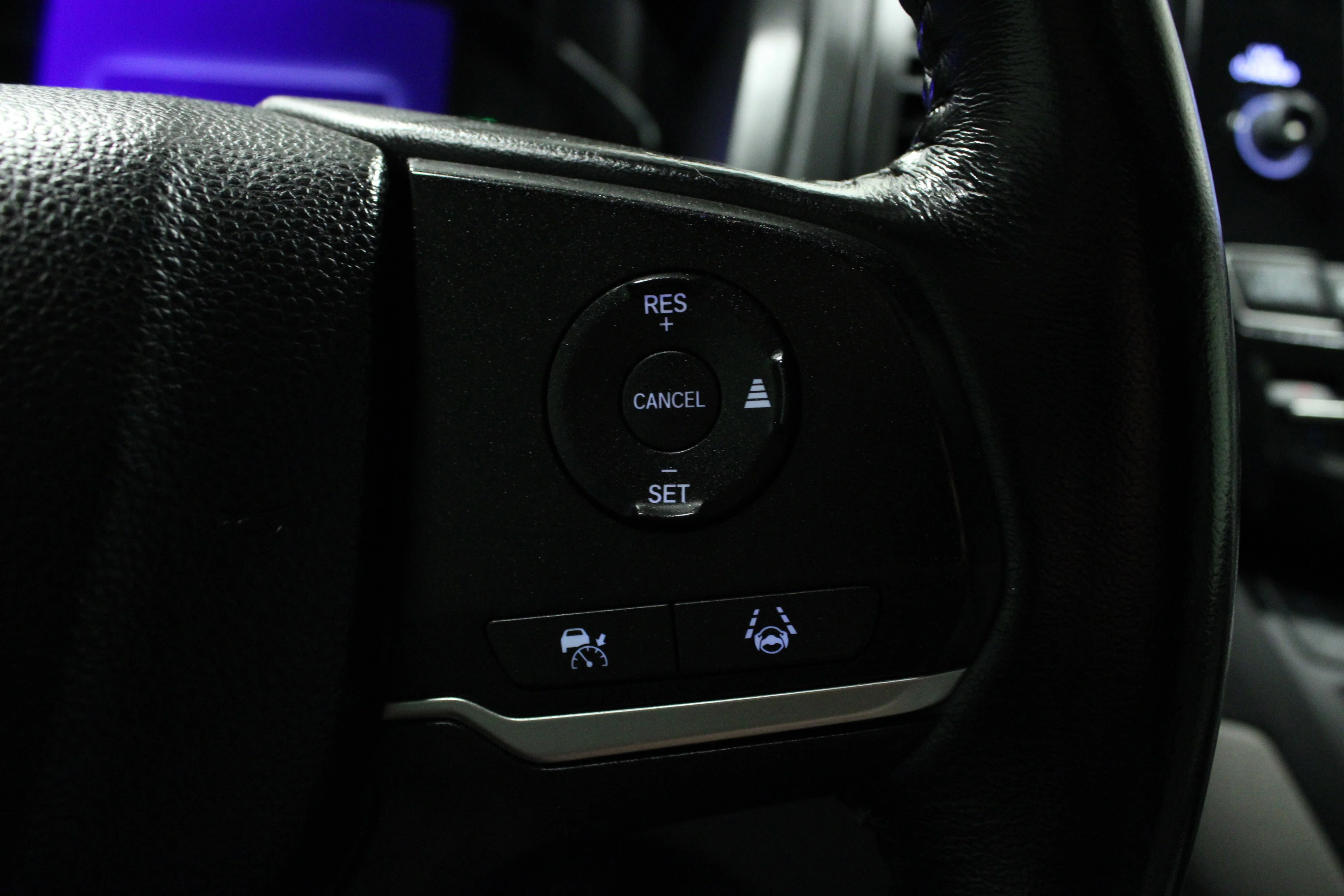 Used 2021 Obsidian Blue Pearl Honda EX-L image 22