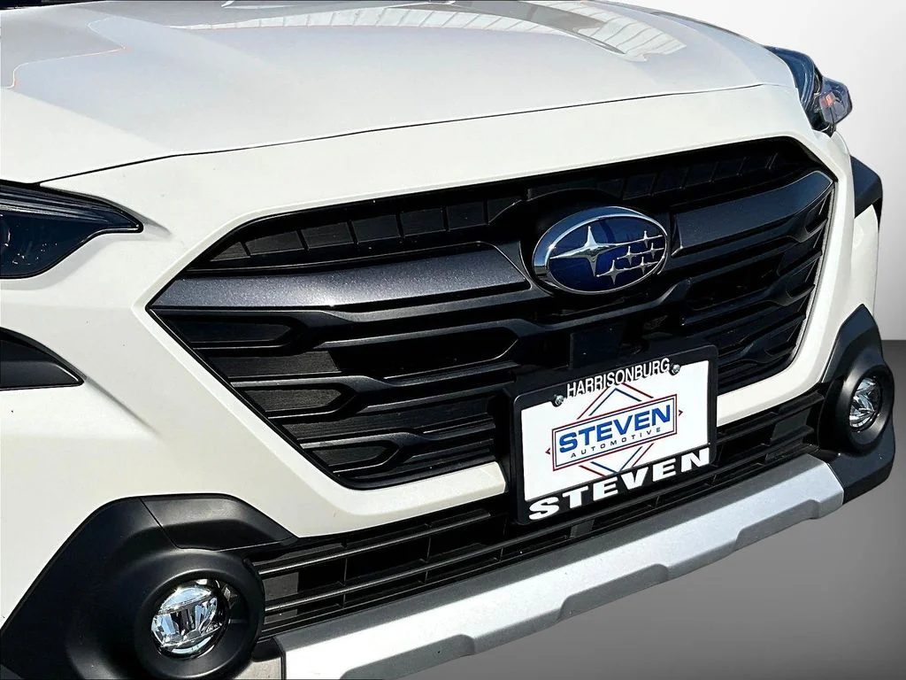 Used 2025 White Subaru Limited image 33