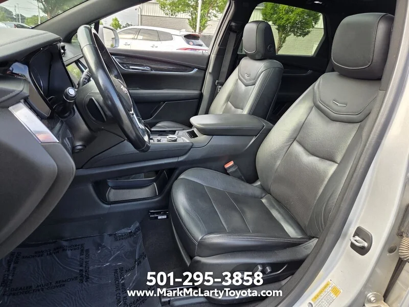 Used 2020 Radiant Silver Metallic CADILLAC FWD 4DR PREMIUM LUXURY image 9