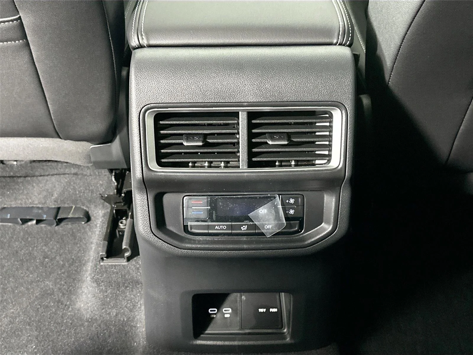 2026 Volkswagen Atlas SE w/Tech - Photo 26