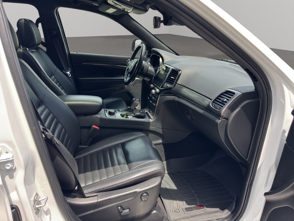 Used 2020 Bright White Jeep Limited X image 17