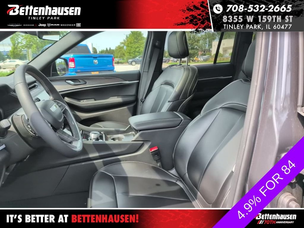 New 2026 Baltic Gray Metallic Clear-Coat Exterior Paint Jeep Limited image 17