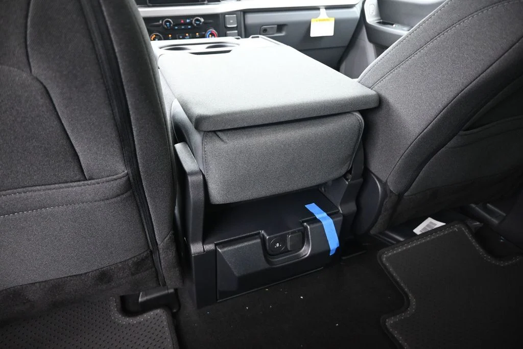 New 2026 Carbonized Gray Metallic Ford XLT image 18