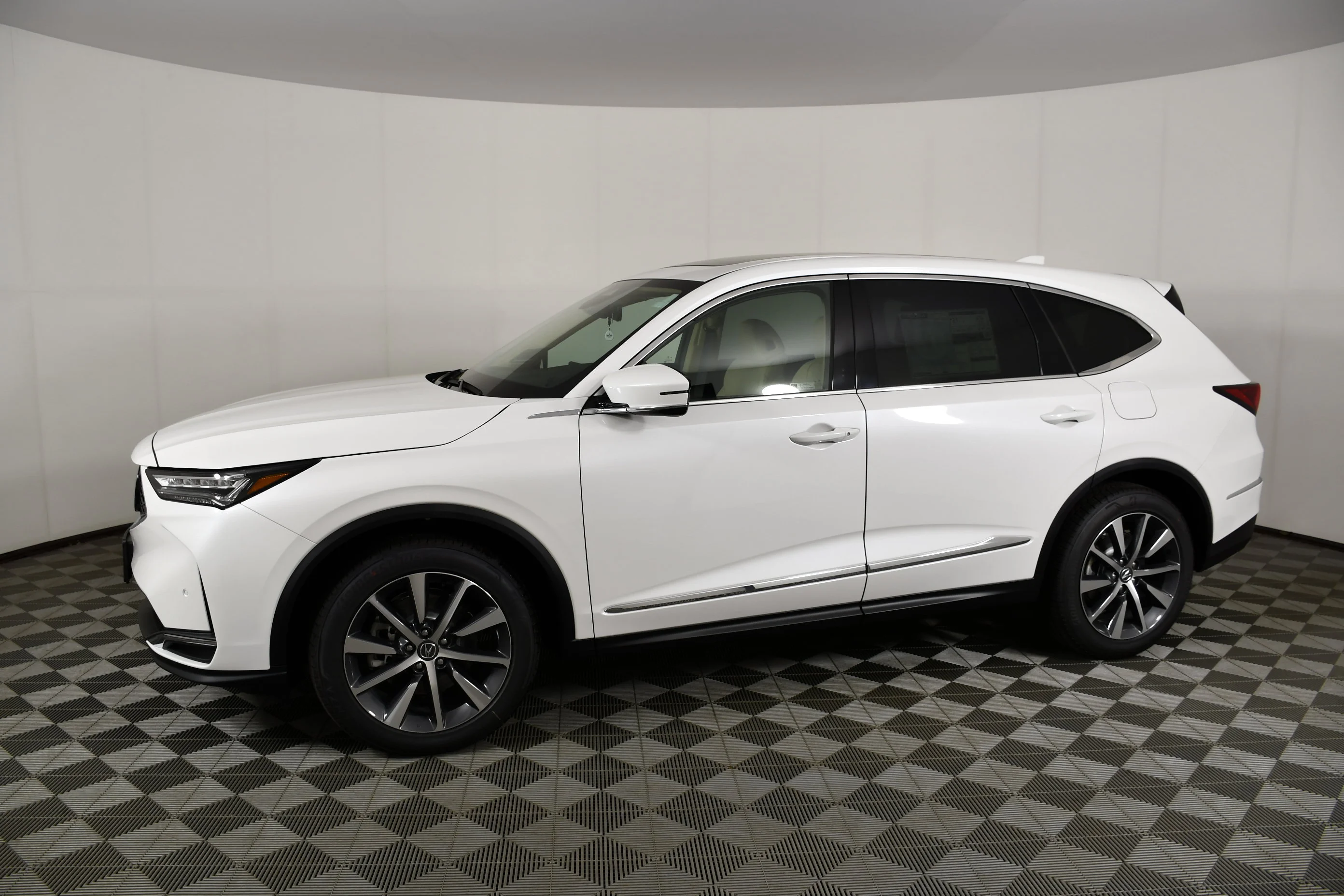 New 2026 Platinum White Pearl Acura w/Technology Package image 9