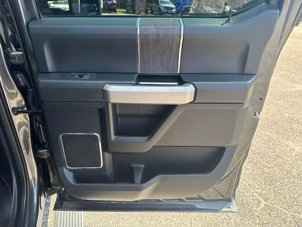 Used 2020 Gray Ford Lariat image 28