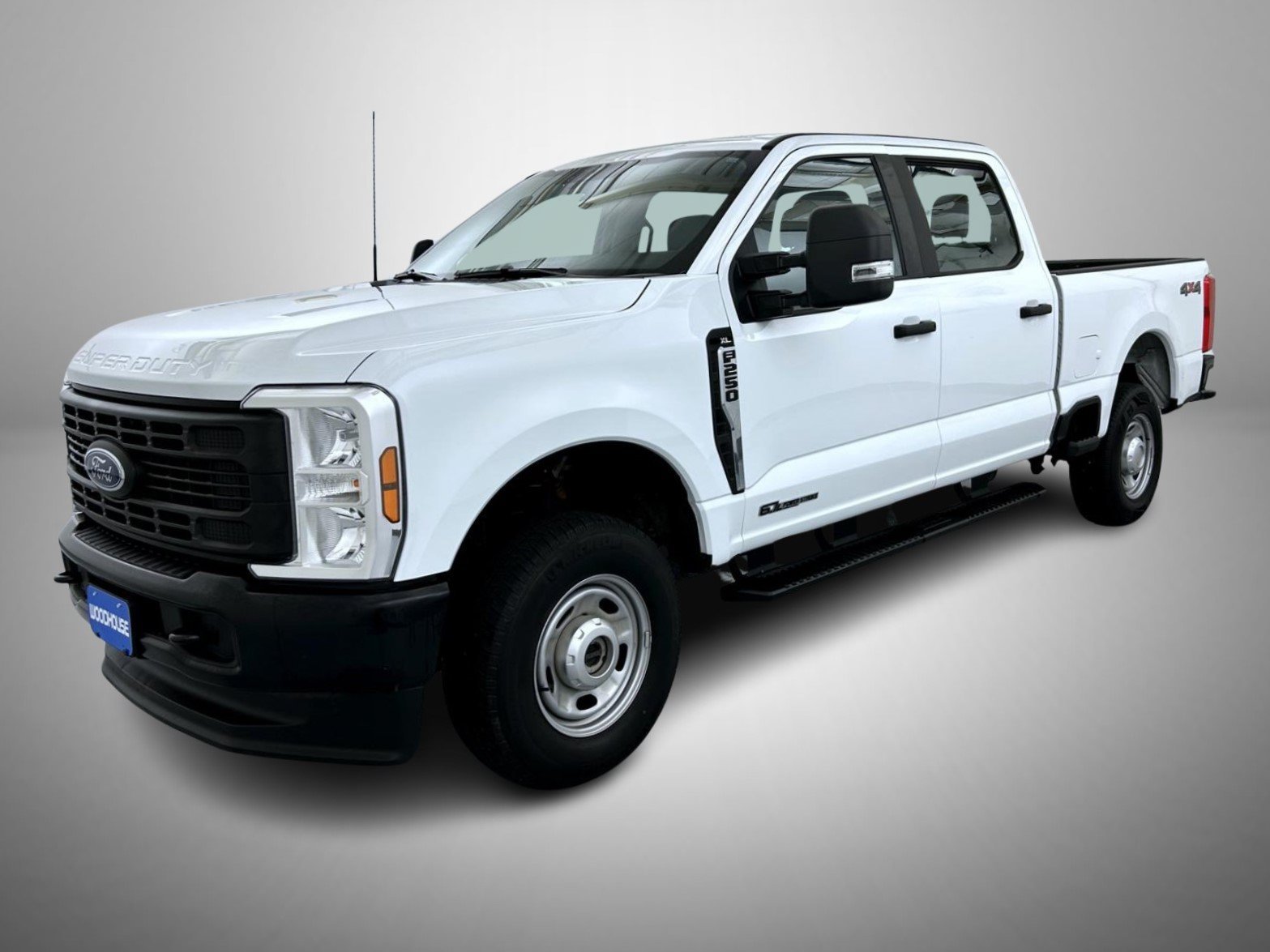 Used 2026 White Ford XL image 1