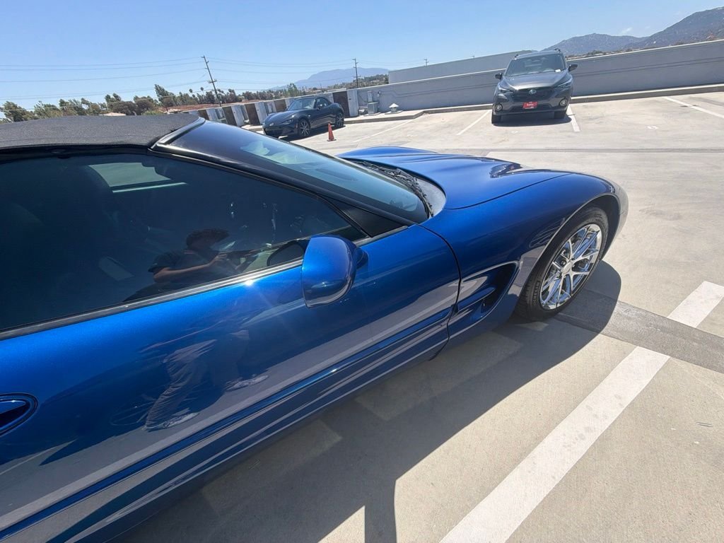 Used 2003 Electron Blue Metallic Chevrolet Base image 11