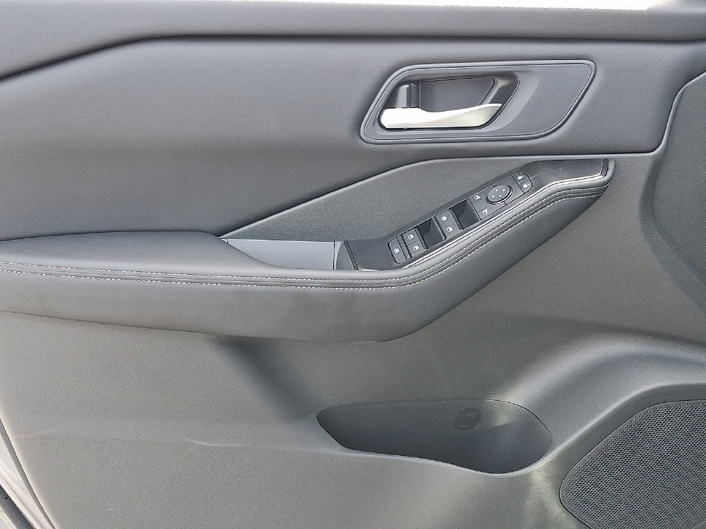 New 2026 Gun Metallic Nissan SV image 8