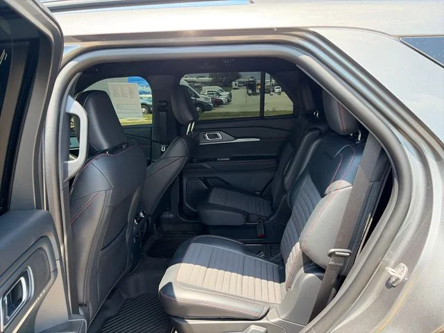 Used 2026 Gray Ford ST-Line image 24