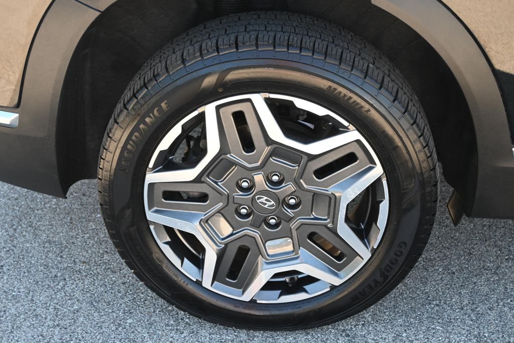 Certified Used 2023 Twilight Black Hyundai SEL Premium image 16