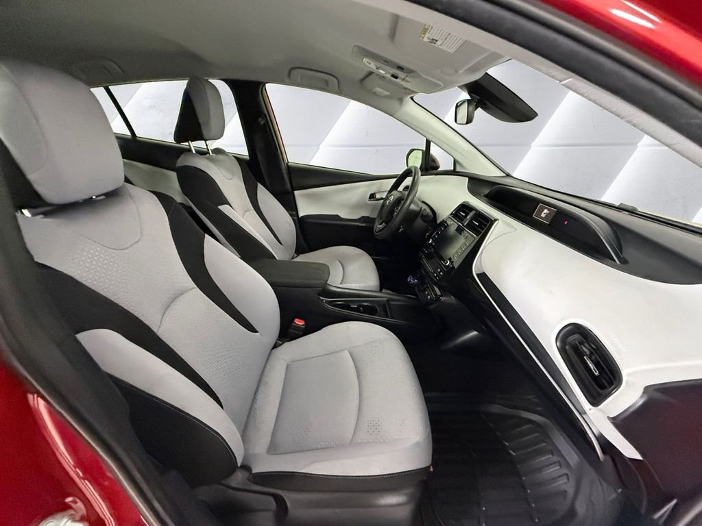 Used 2022 Red Toyota LE image 13