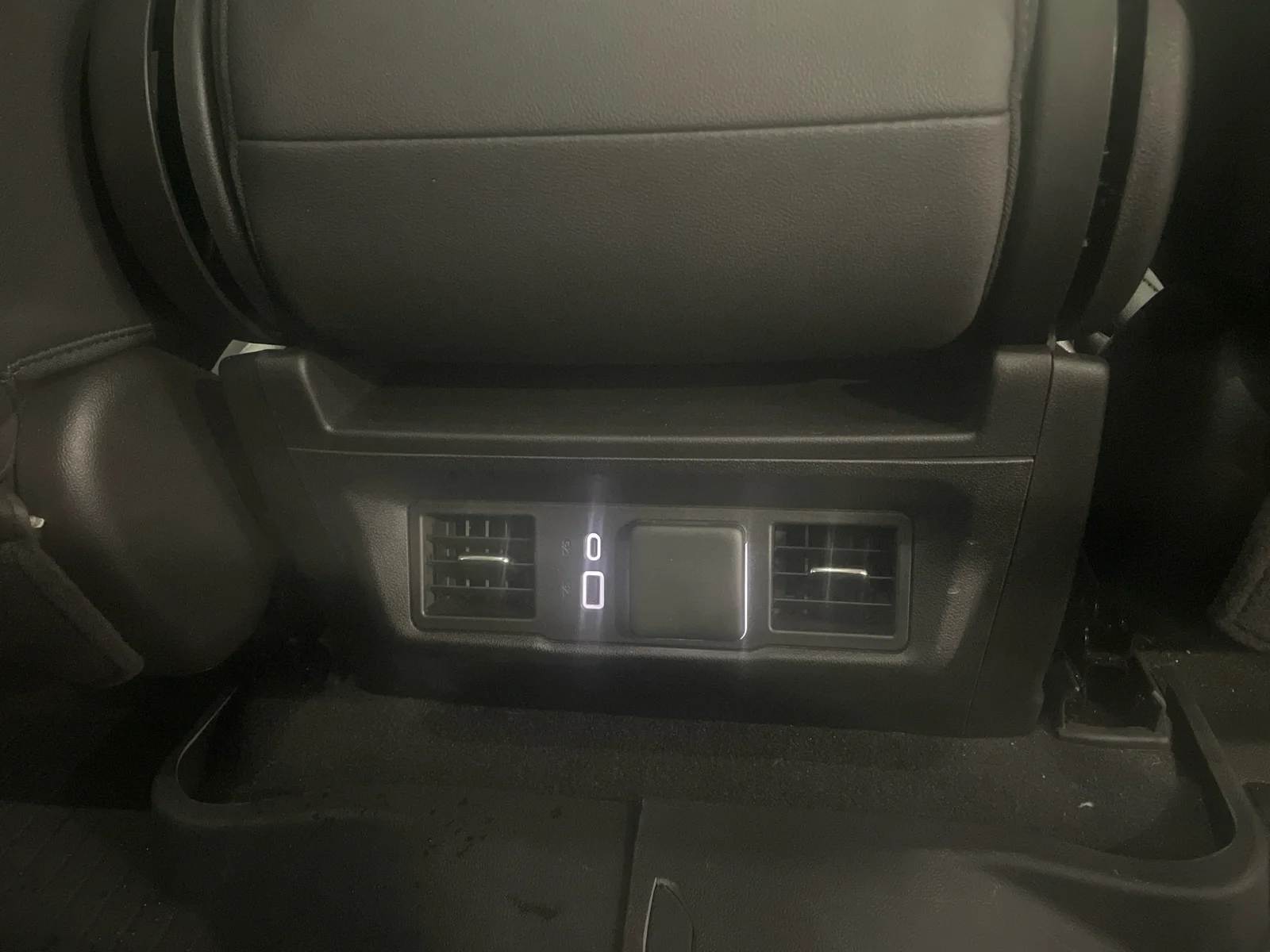 Used 2024 Sterling Gray Metallic Chevrolet LT image 28
