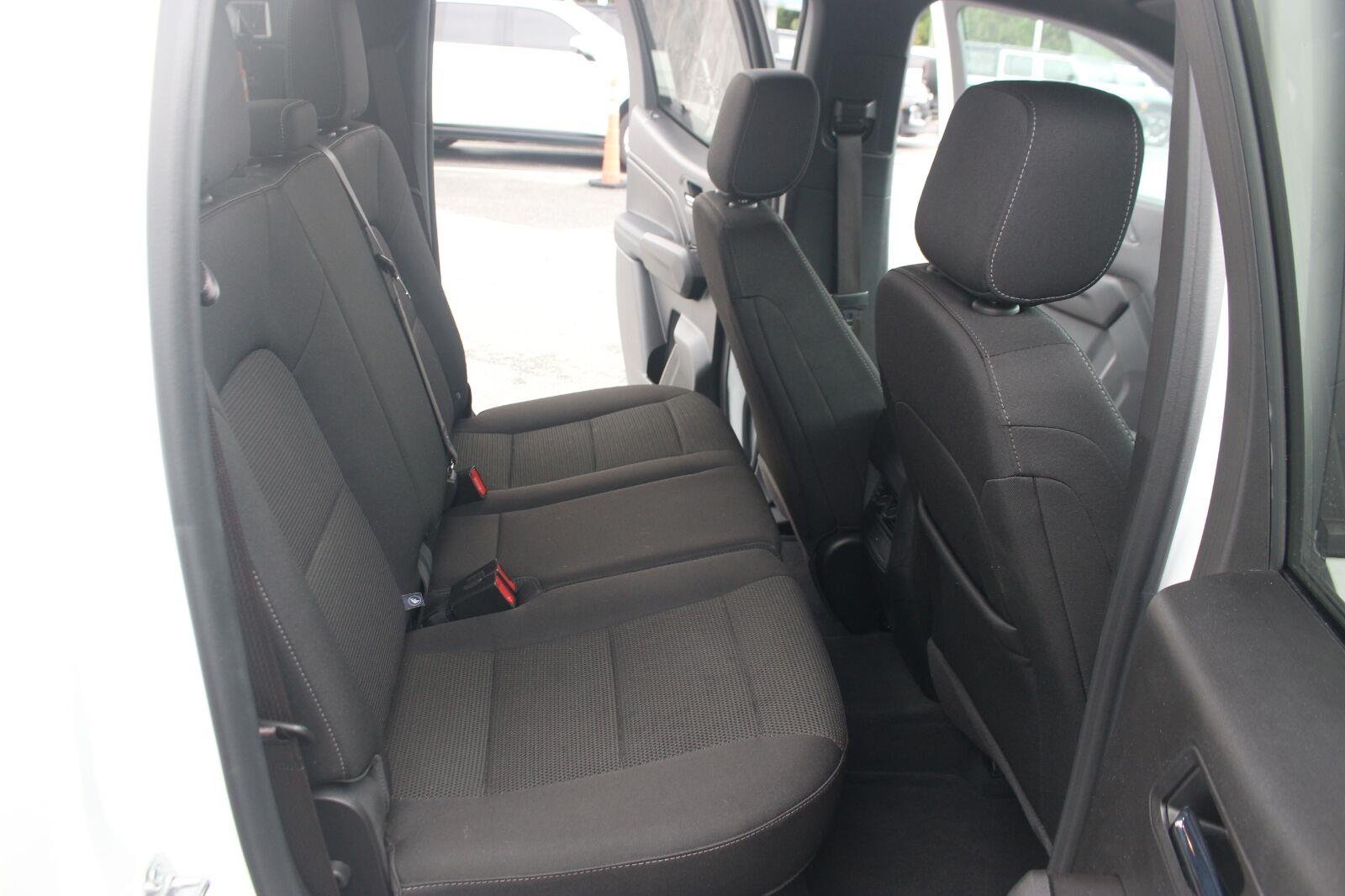 Used 2024 Summit White Chevrolet LT image 34