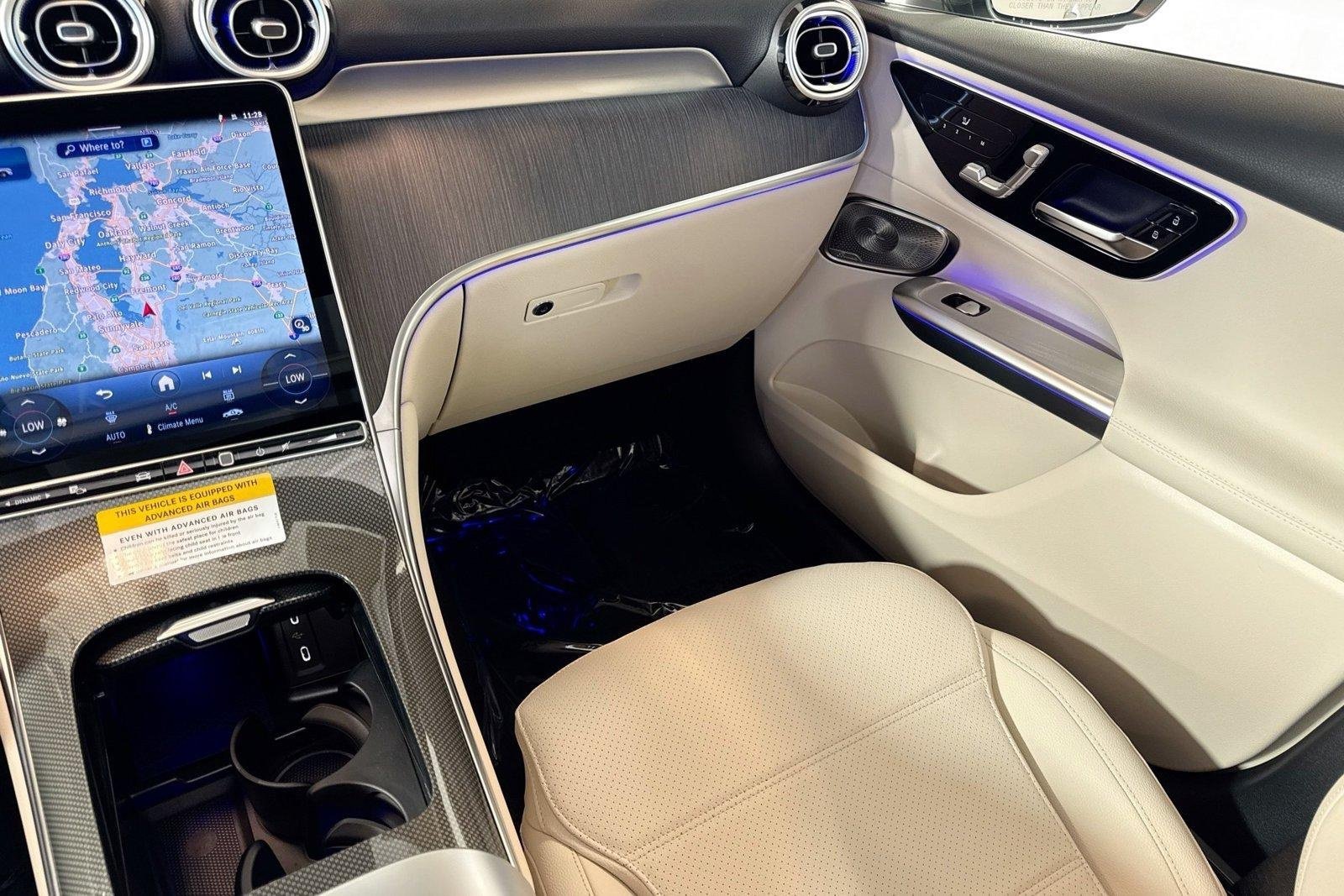 New 2026 Polar White Mercedes-Benz GLC 300 image 21