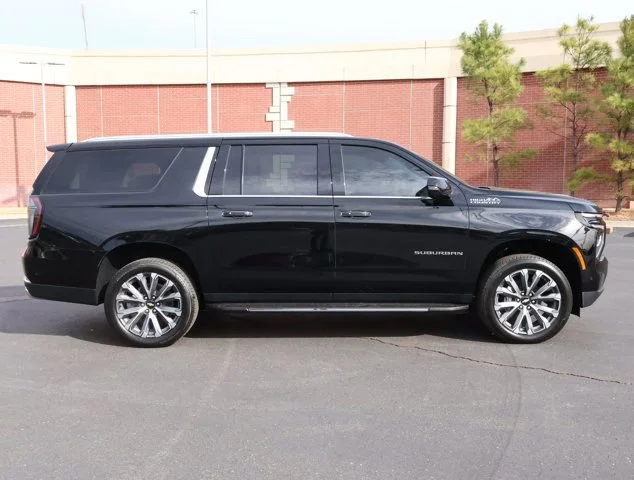 2026 Chevrolet Suburban High Country - Photo 38