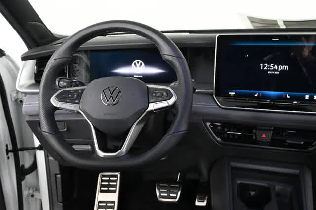 New 2026 Opal White Pearl Volkswagen SE R-Line Black image 3