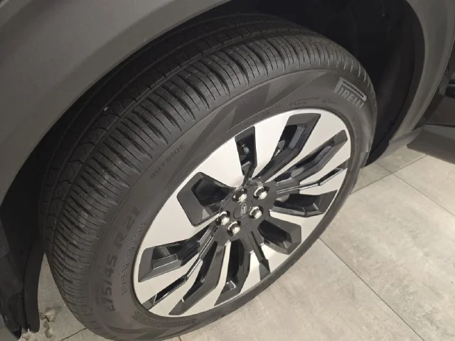 New 2026 Agate Black Metallic Ford Platinum™ image 48