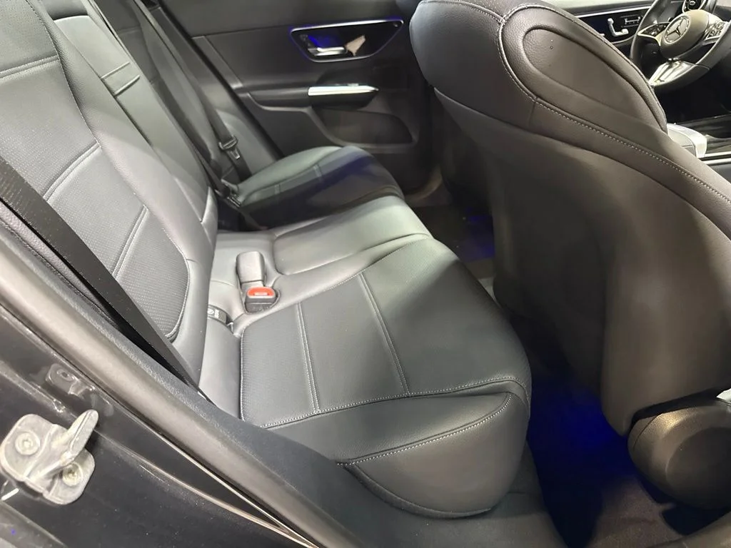 New 2027 Graphite Grey Metallic Mercedes-Benz GLC 300 image 42
