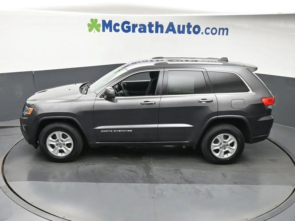Used 2016 Gray Jeep Laredo image 24