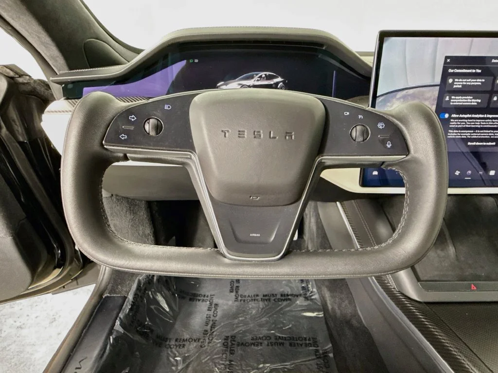Used 2022 Black Tesla Plaid image 11