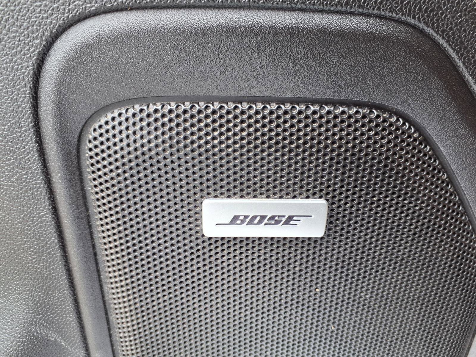 Used 2023 Iridescent Pearl Tricoat Chevrolet High Country image 20