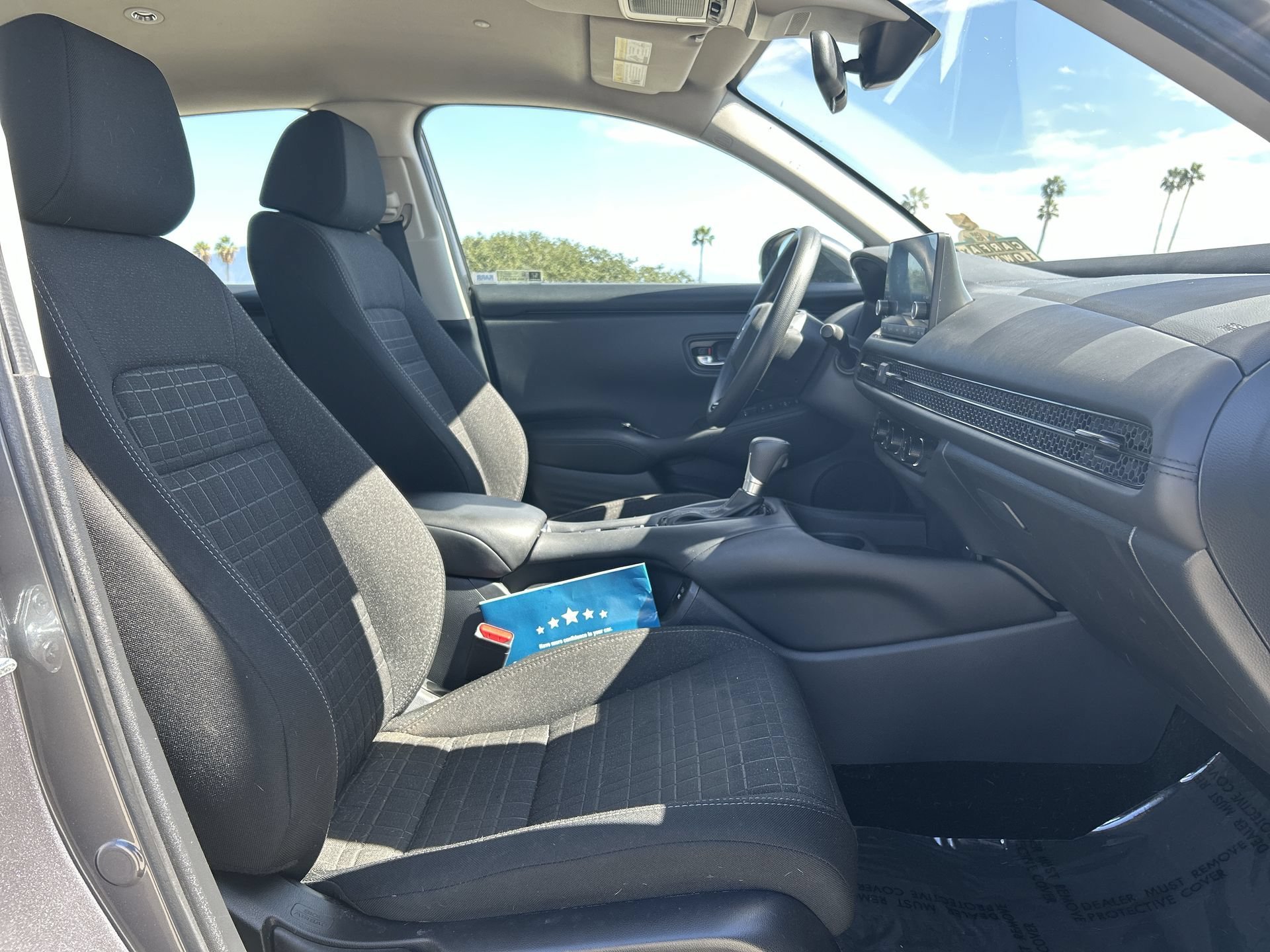 2025 Honda HR-V LX - Photo 25