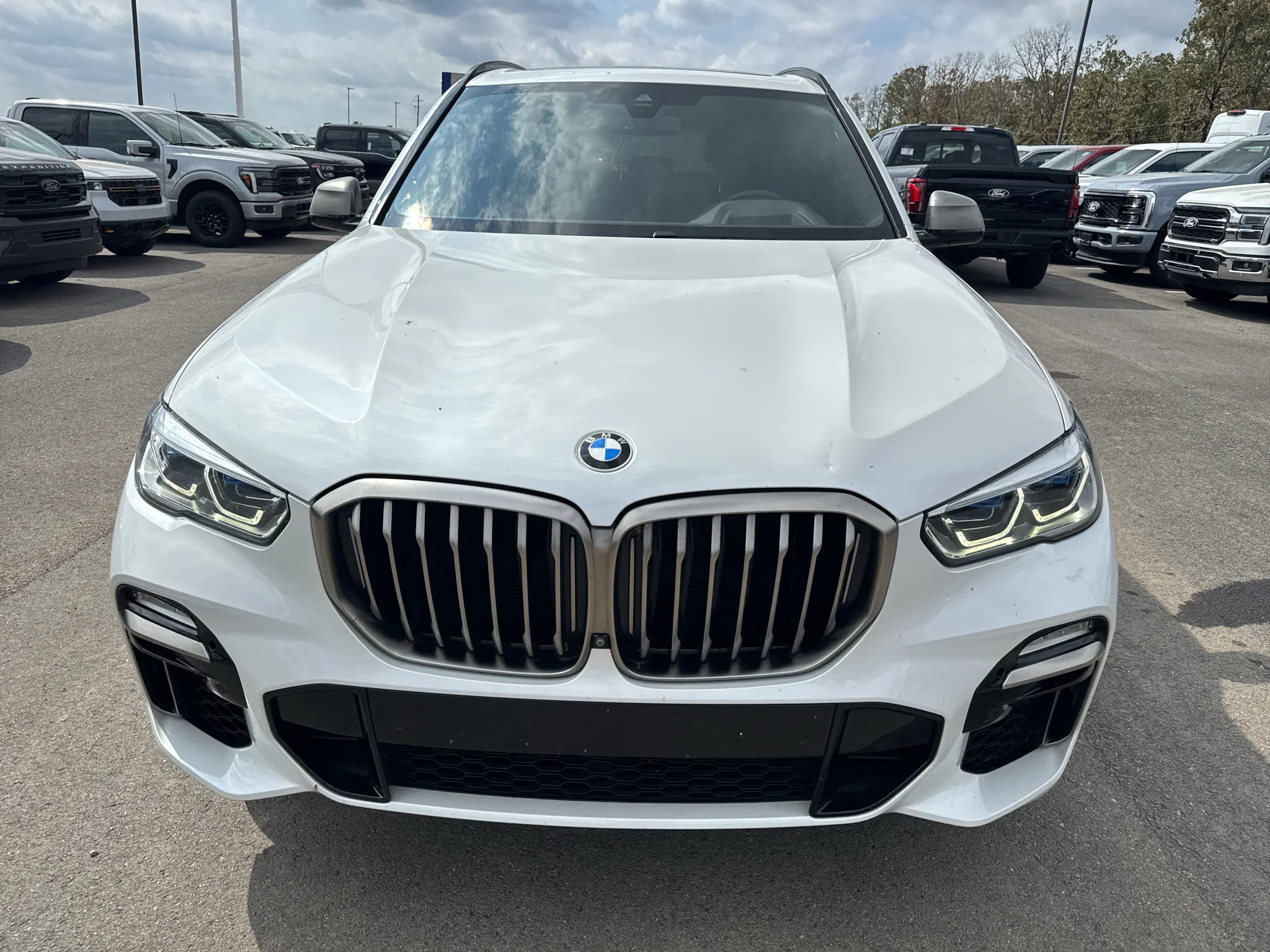 Used 2020 Mineral White Metallic BMW M50i image 2