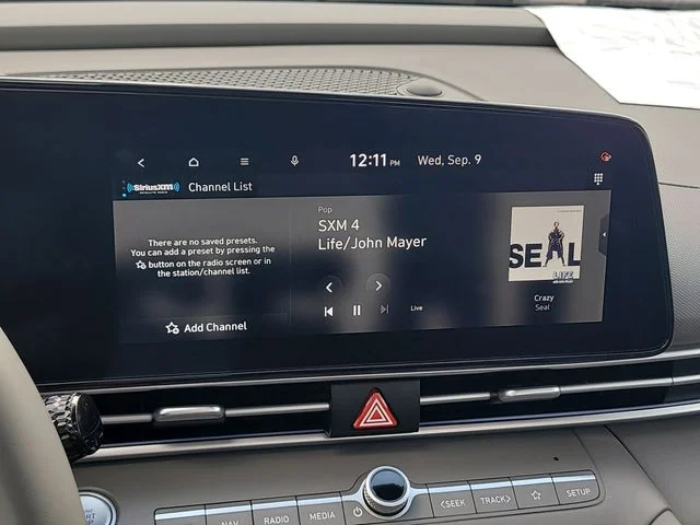 Used 2025  Hyundai SEL Convenience image 22