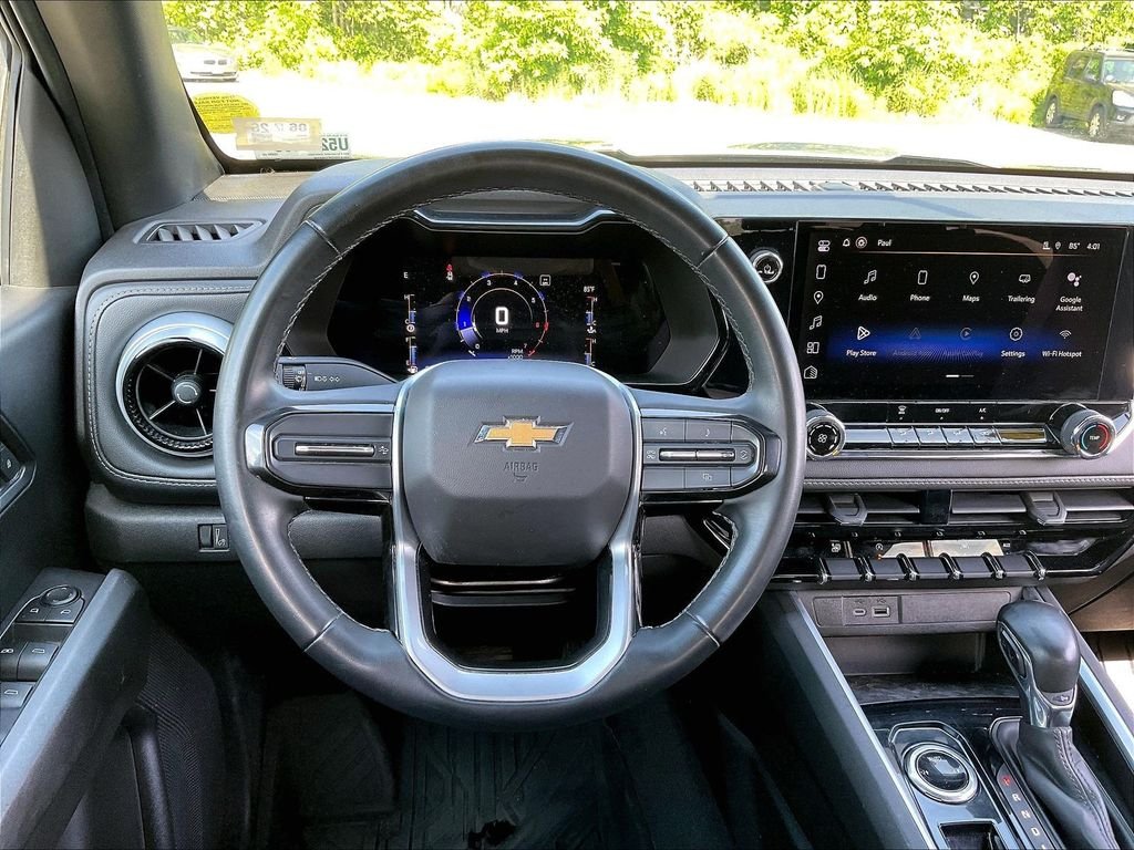 Used 2023 Gray Chevrolet LT image 17