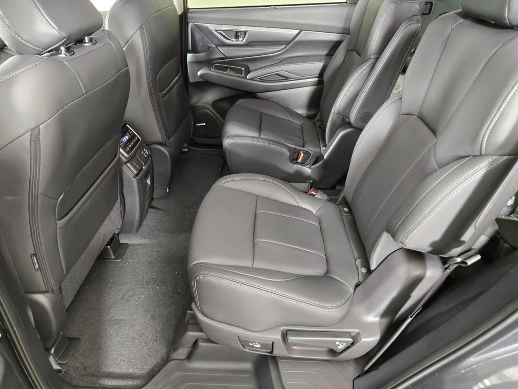 New 2026 MAGNETITE GRAY METALLIC Subaru Limited 7-Passenger image 10