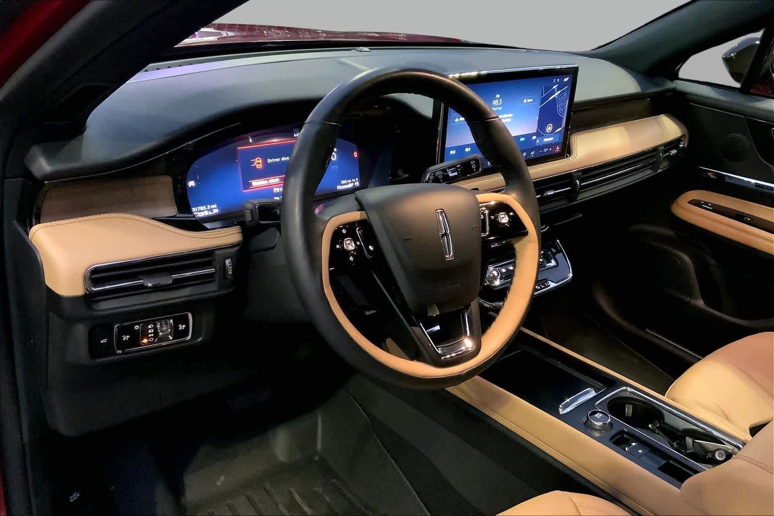 Used 2023 Red Carpet Metallic Tinted Clearcoat Lincoln Reserve image 14